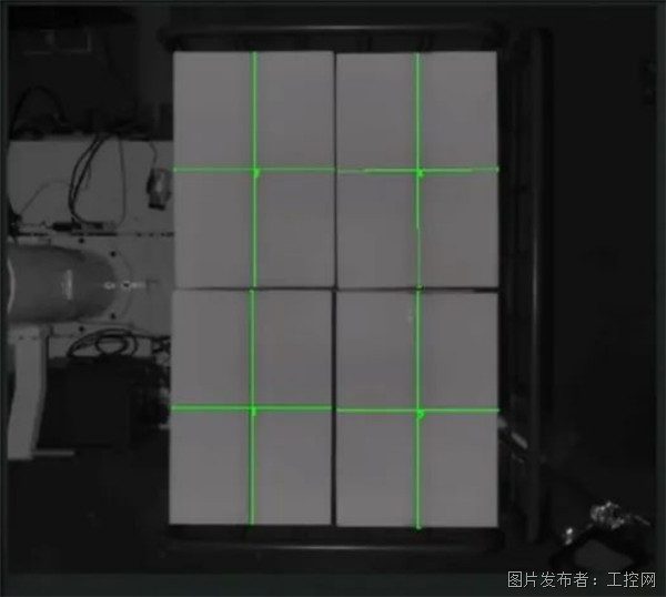 CRX系列“工業”協作機器人典型應用之碼垛專家(1)1089.png